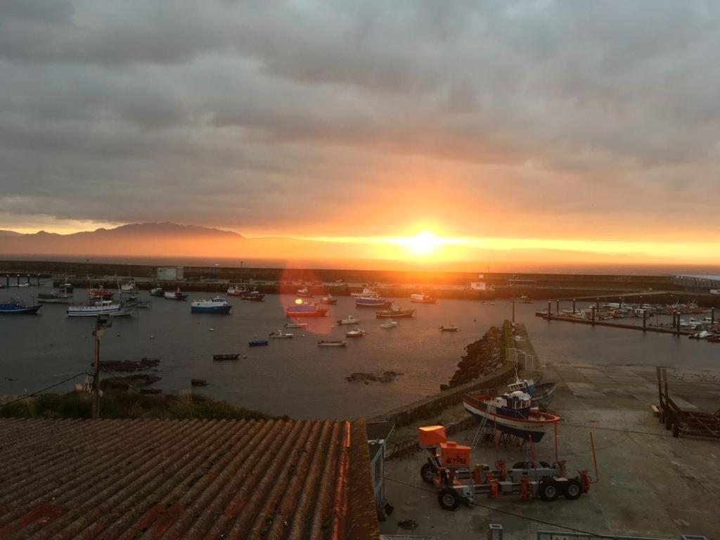 Apartamento Vista Al Puerto De 피니스테레 외부 사진